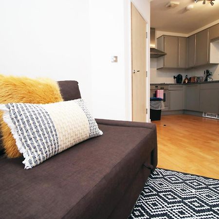 Centrally Located Spacious 2Br | Cohost Partners 卡迪夫 外观 照片