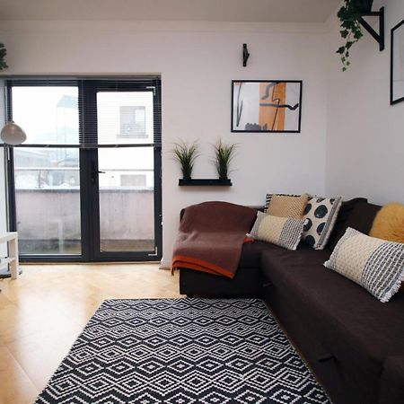 Centrally Located Spacious 2Br | Cohost Partners 卡迪夫 外观 照片
