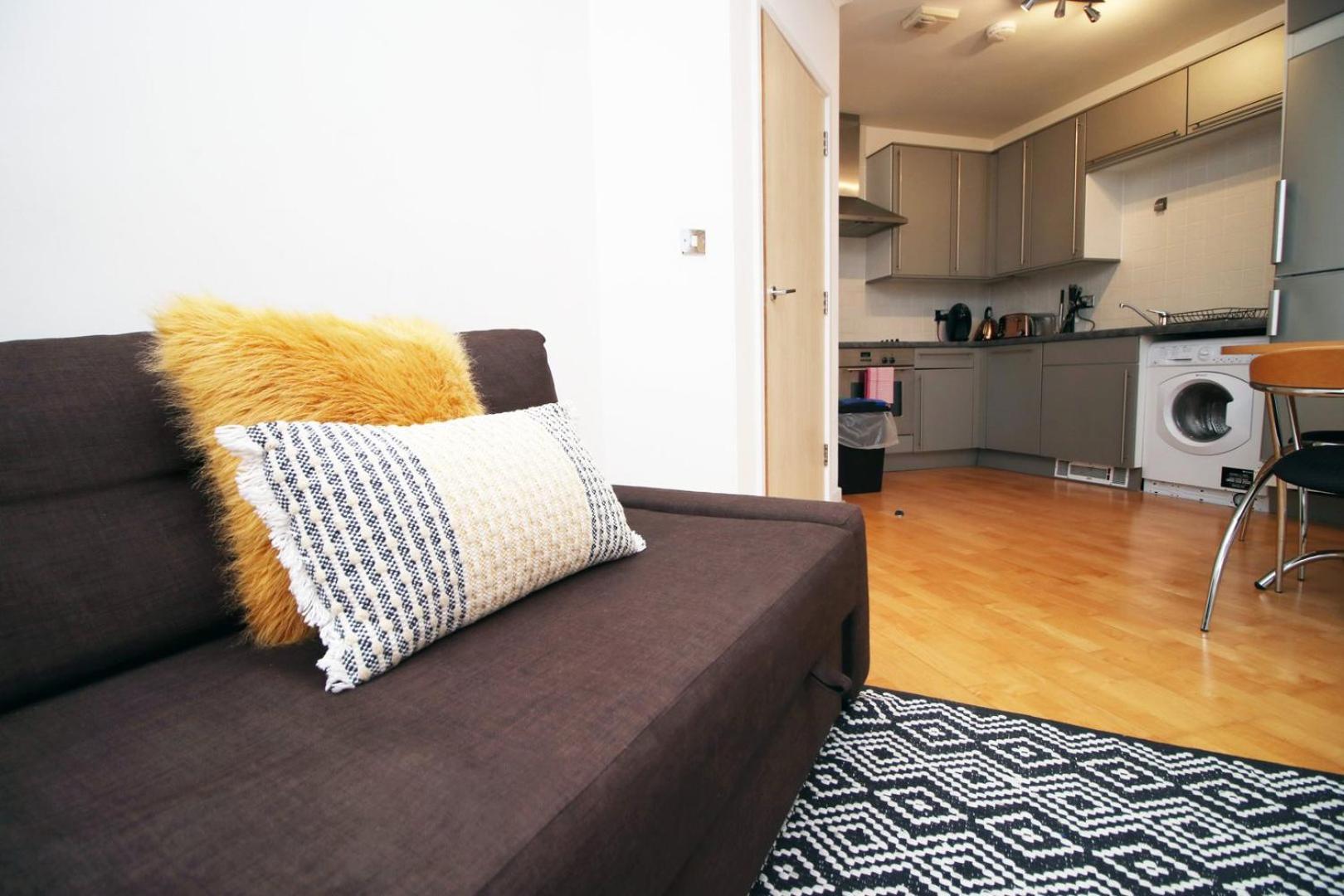 Centrally Located Spacious 2Br | Cohost Partners 卡迪夫 外观 照片