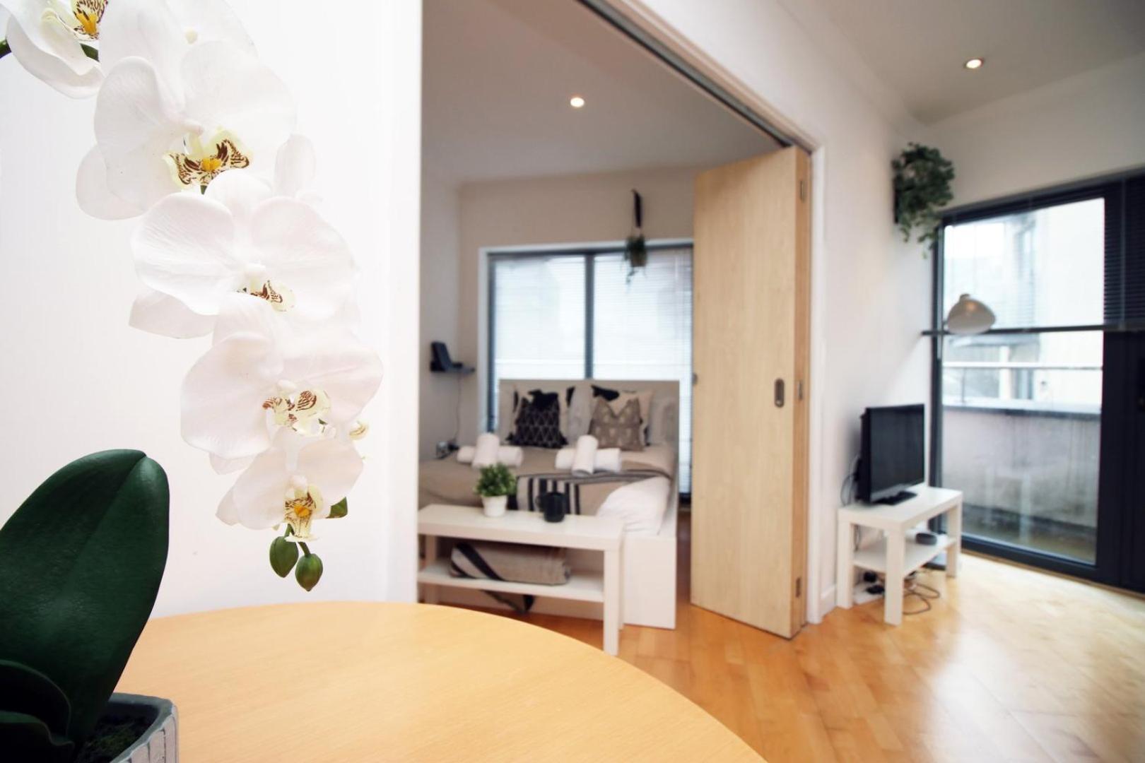 Centrally Located Spacious 2Br | Cohost Partners 卡迪夫 外观 照片