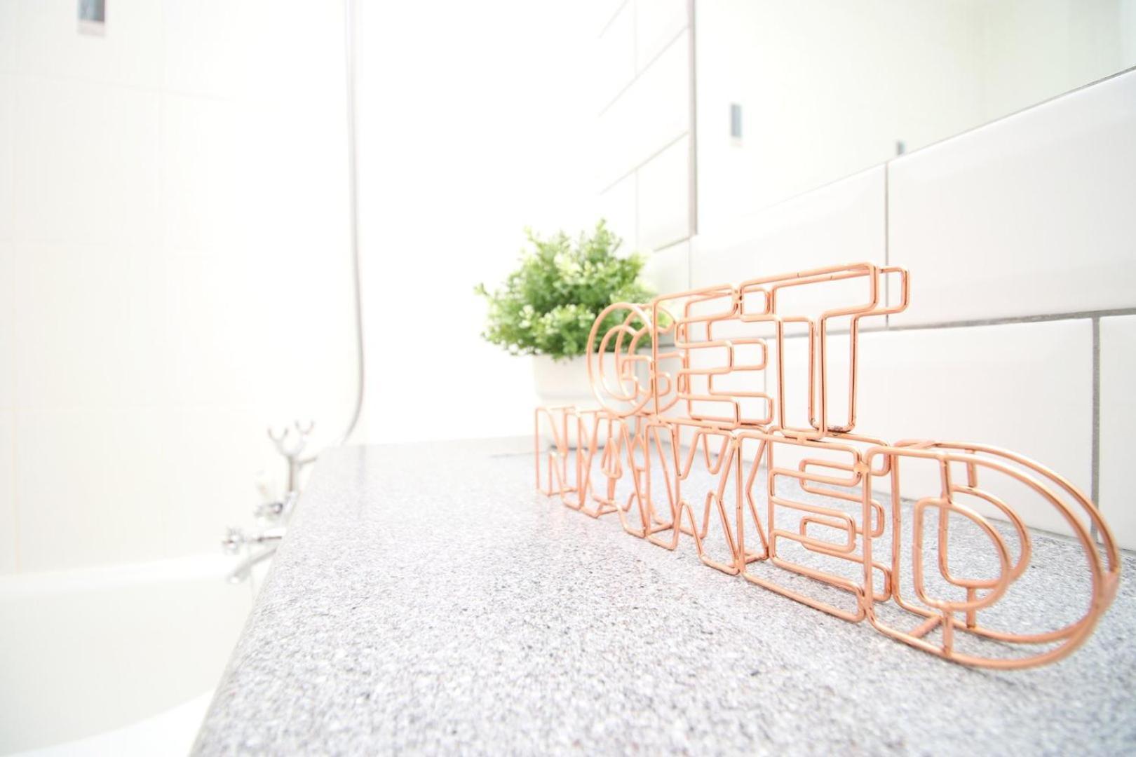 Centrally Located Spacious 2Br | Cohost Partners 卡迪夫 外观 照片