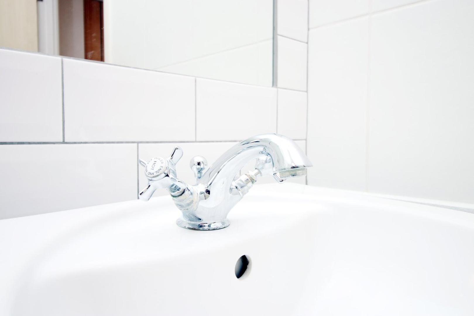 Centrally Located Spacious 2Br | Cohost Partners 卡迪夫 外观 照片